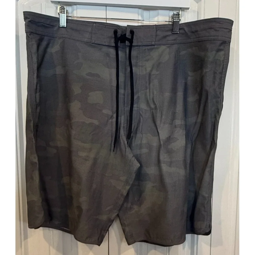 O'Rageous Men's XL Gray Camo Board Shorts Swim Trunks NWT 21x11